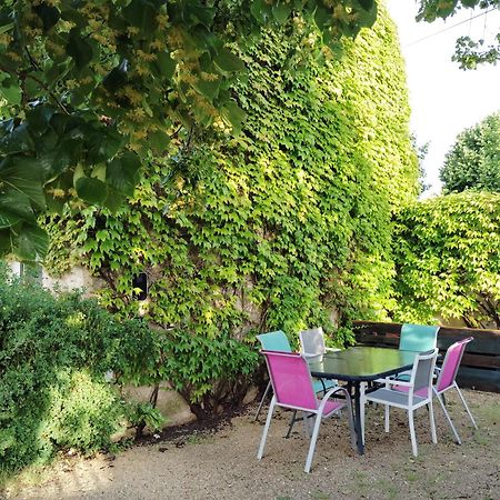 Gite De Charme - 3 Chambres, 5 Lits - De 4 A 7 Personnes Avanton Exterior photo