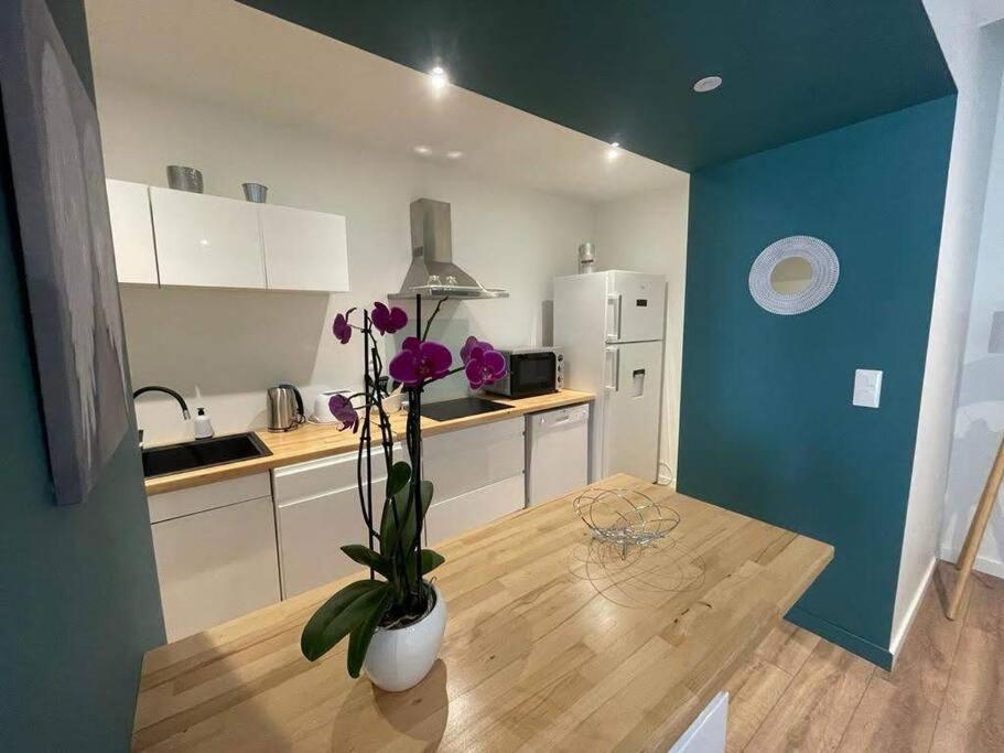 Gite De Charme - 3 Chambres, 5 Lits - De 4 A 7 Personnes Avanton Exterior photo